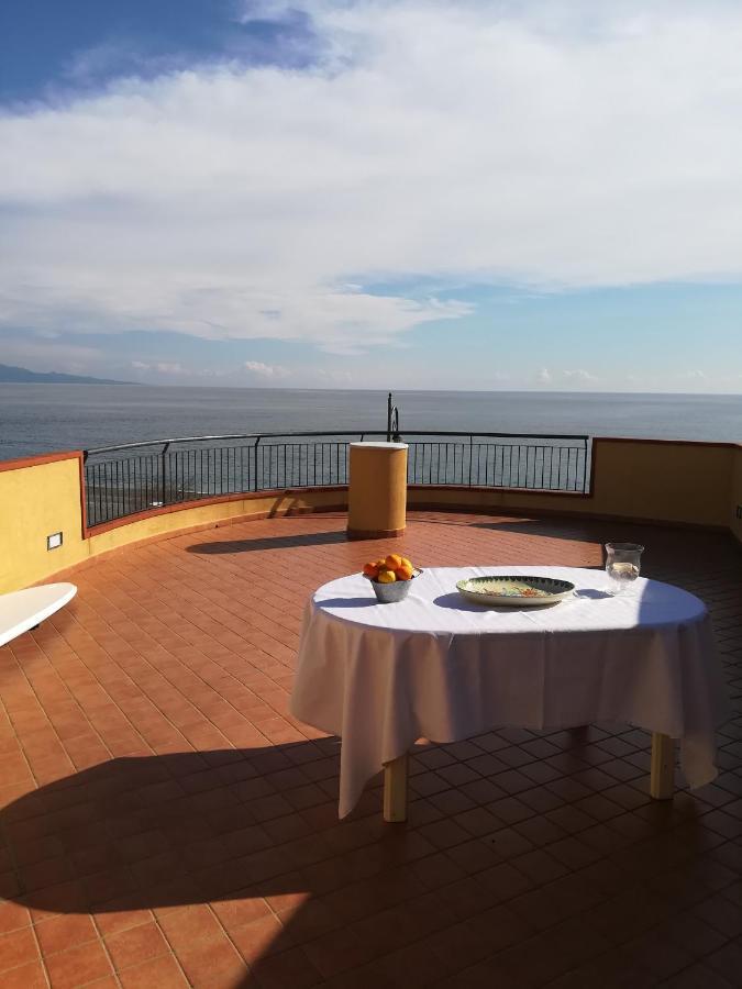 Casa Carmelo Apartamento Nizza di Sicilia Exterior foto